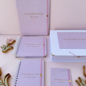Combo Maternidade Afetiva + Porta Doc G  - Linho Rosa com Dourado